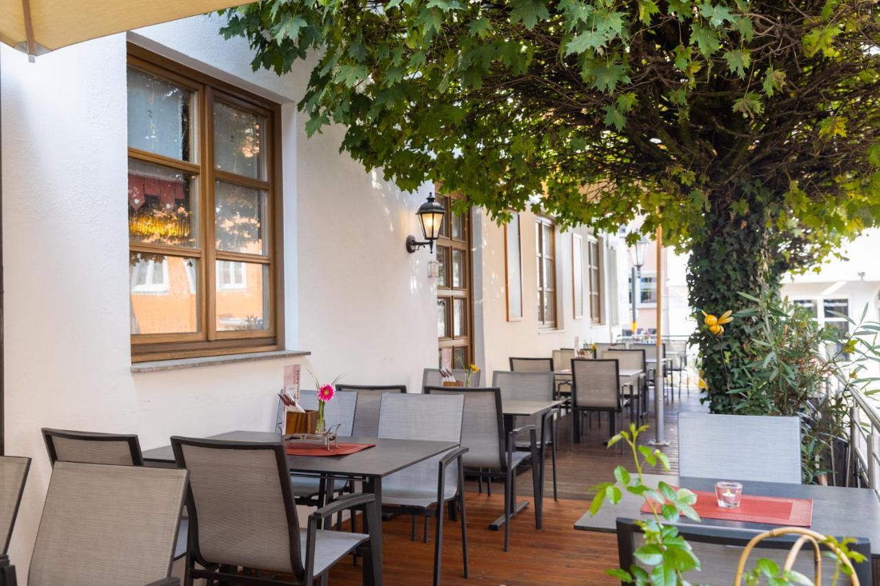 Hotel-Restaurant Straussen Harburg  Bagian luar foto