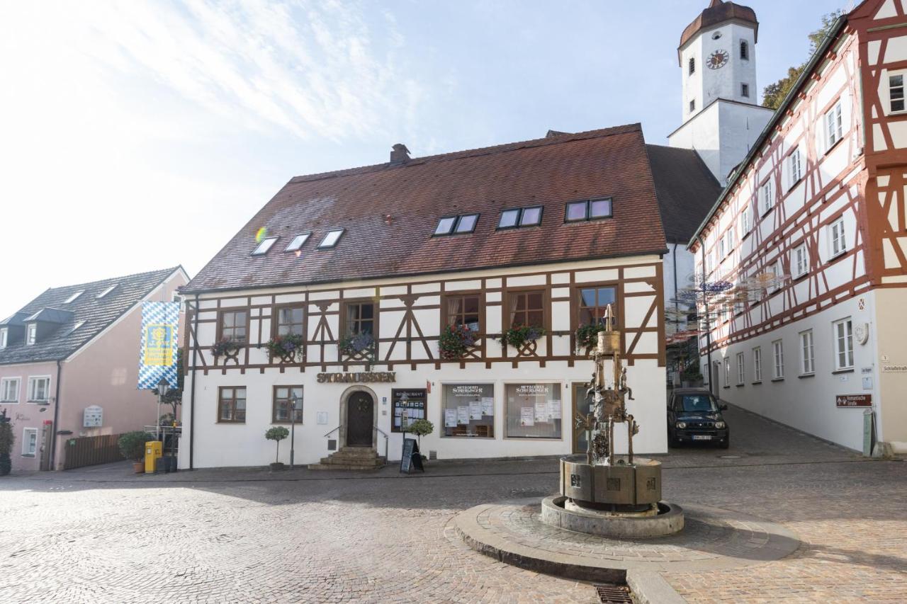 Hotel-Restaurant Straussen Harburg  Bagian luar foto
